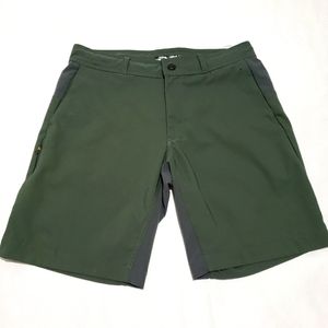 Mens the north face shorts size 34
